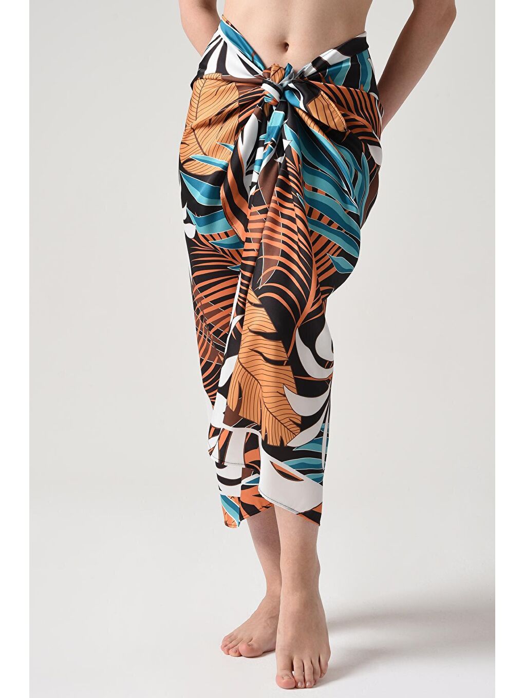 Kahverengi ELENA Jungle Desen Saten Pareo 145*95 (İç göstermez)