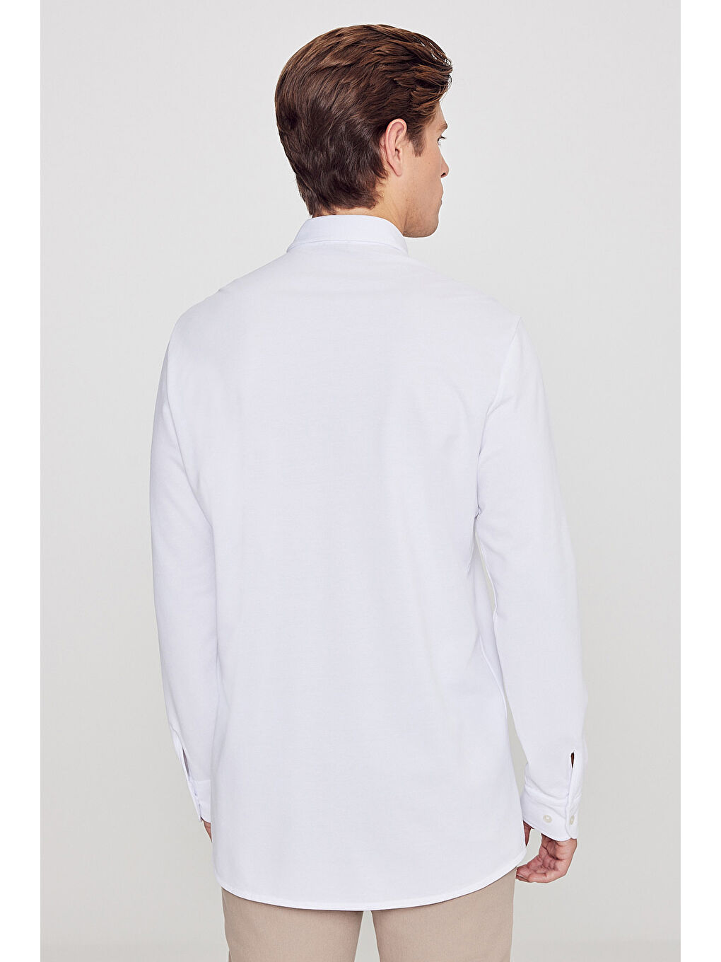 Erkek Beyaz Pamuklu Tailored Slim Fit Dar Kesim Düğmeli Yaka Örme Gömlek-4