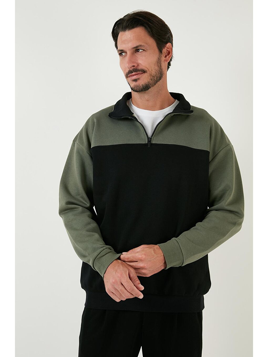 Buratti Siyah-Haki Regular Fit Fermuarlı Dik Yaka İçi Tüylü Yumuşak Şardonlu Kışlık Sweat 5905343