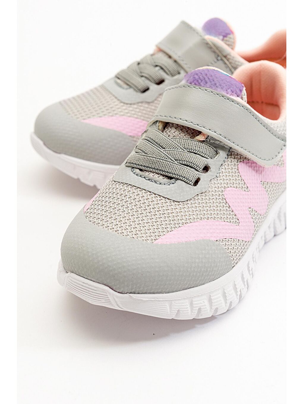Kız Çocuk Gri Hafif Spor Ayakkabı-1