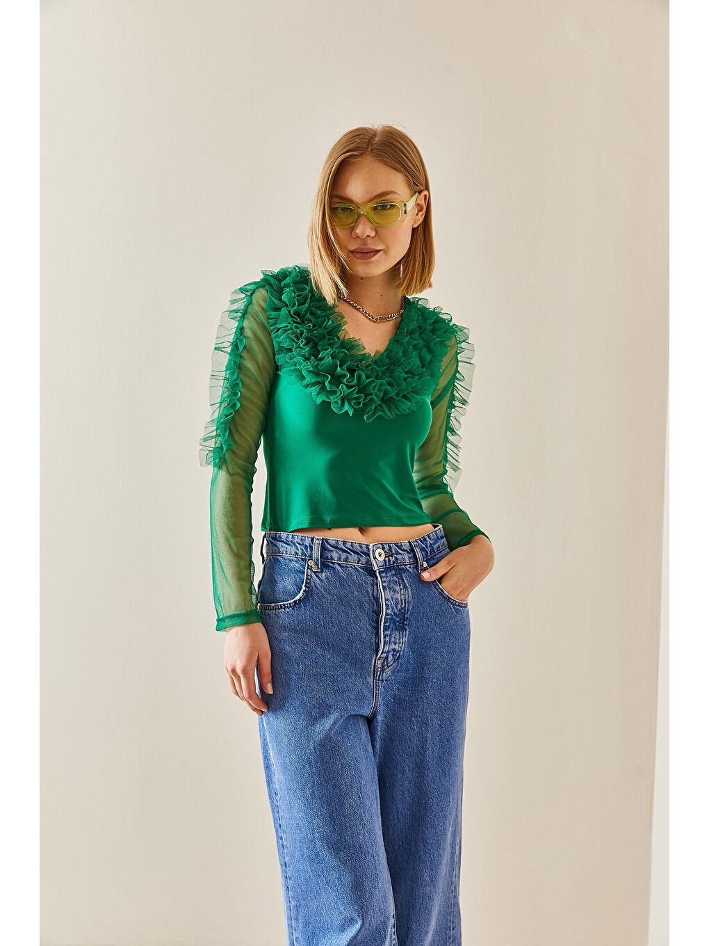 Yeşil V Yaka Tütü Detaylı Bluz 3YXK2-47243-08-1