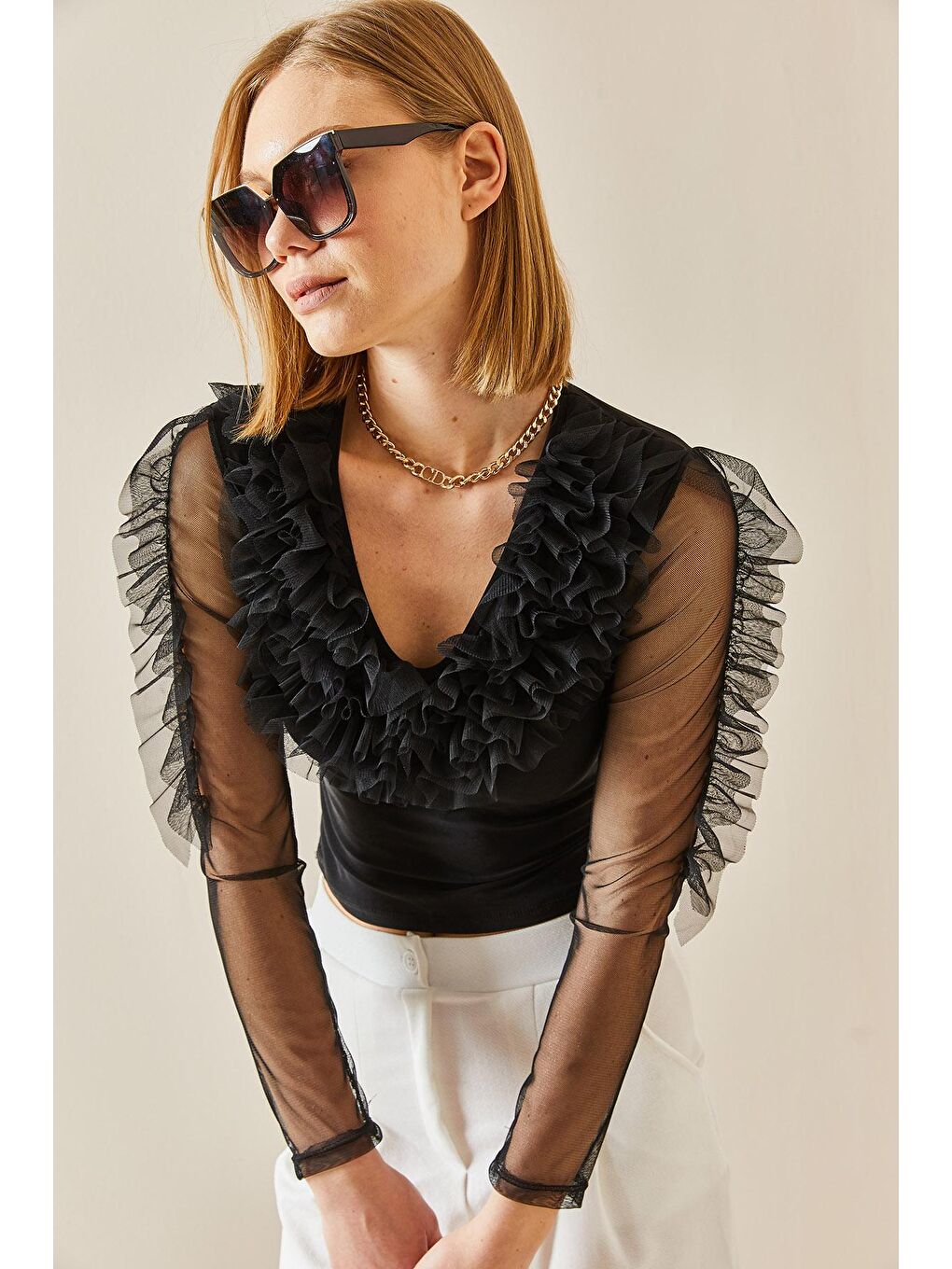 Siyah V Yaka Tütü Detaylı Bluz 3YXK2-47243-02-3