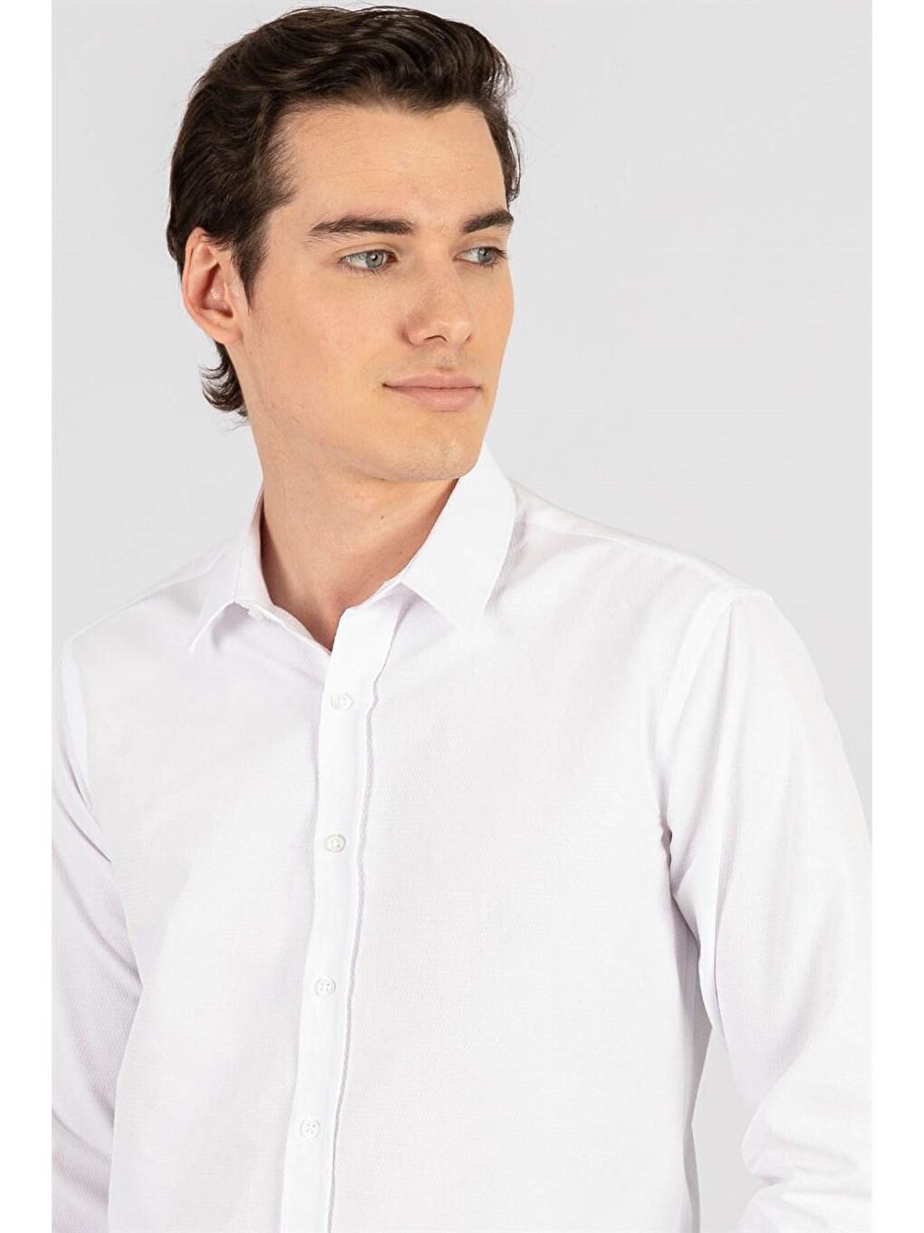 Modern Slim Fit Pamuklu Kolay Ütü Armürlü Erkek Beyaz Gömlek