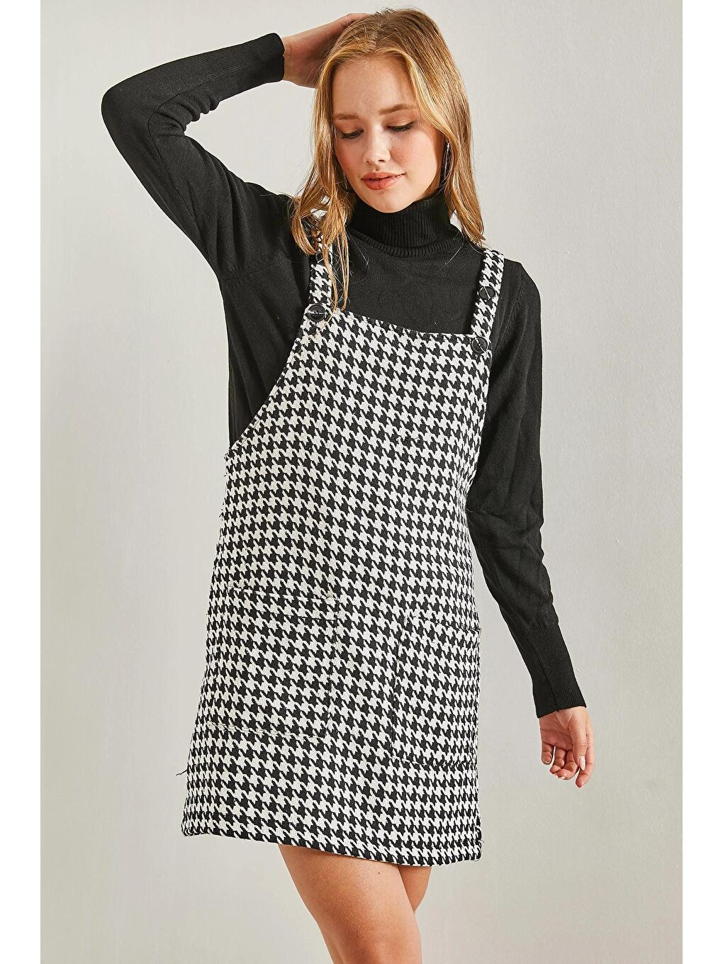 Siyah Kadın Askılı Kazayağı Desenli Çift Desenli Elbise-3