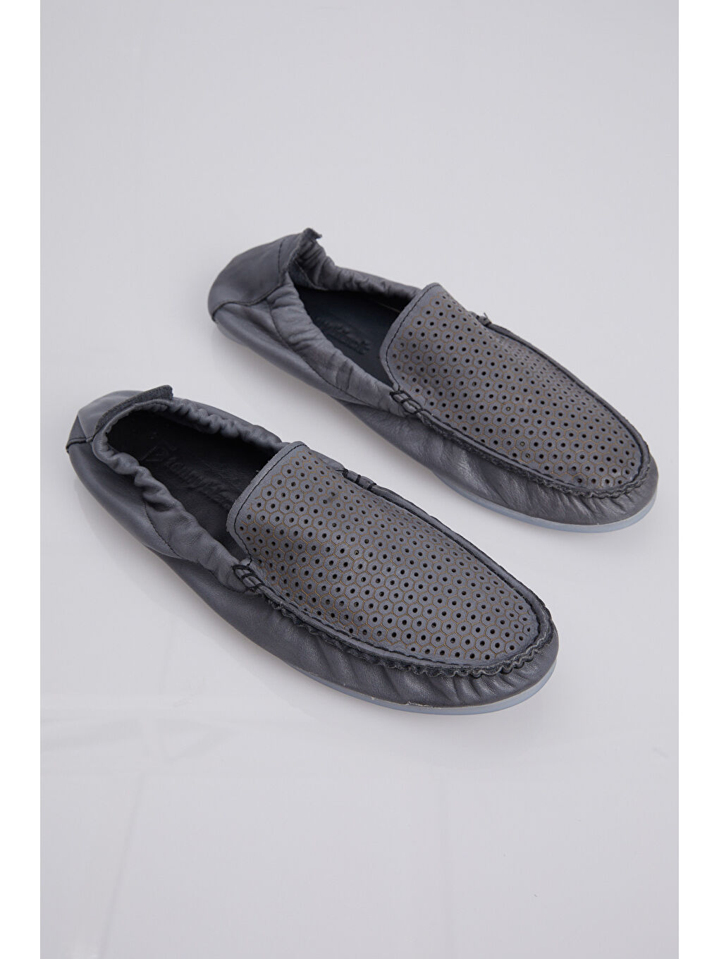 Erkek Gri Arkası Lastikli Hakiki Deri Loafer-1