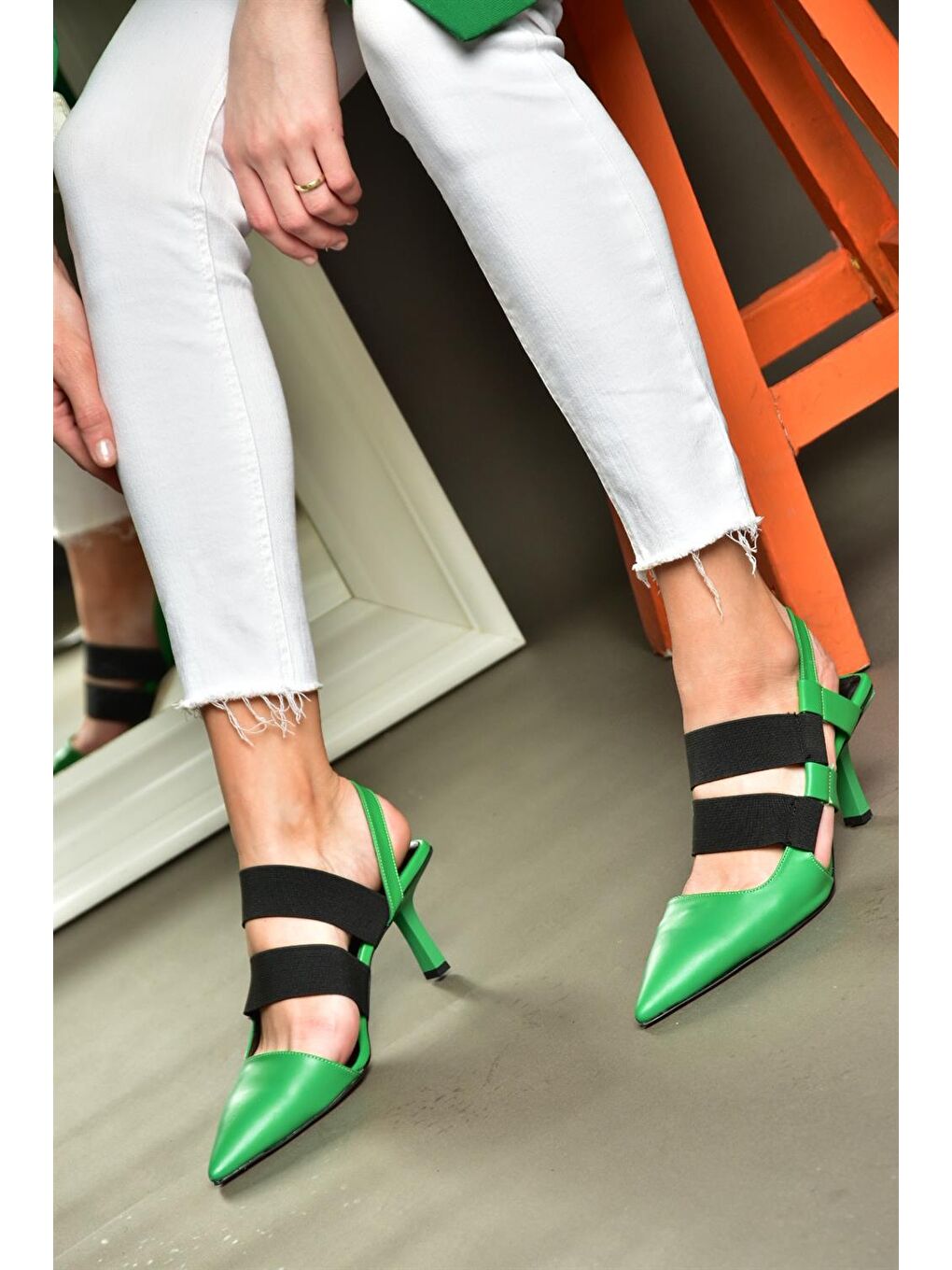 P369141409 Yeşil Sivri Burunlu Topuklu Ayakkabı-2