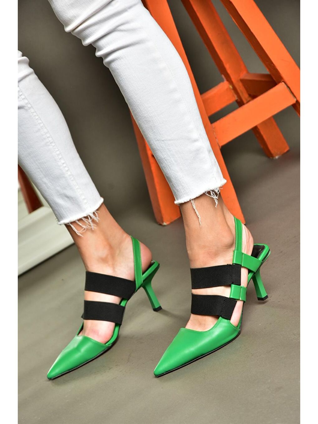 P369141409 Yeşil Sivri Burunlu Topuklu Ayakkabı-3