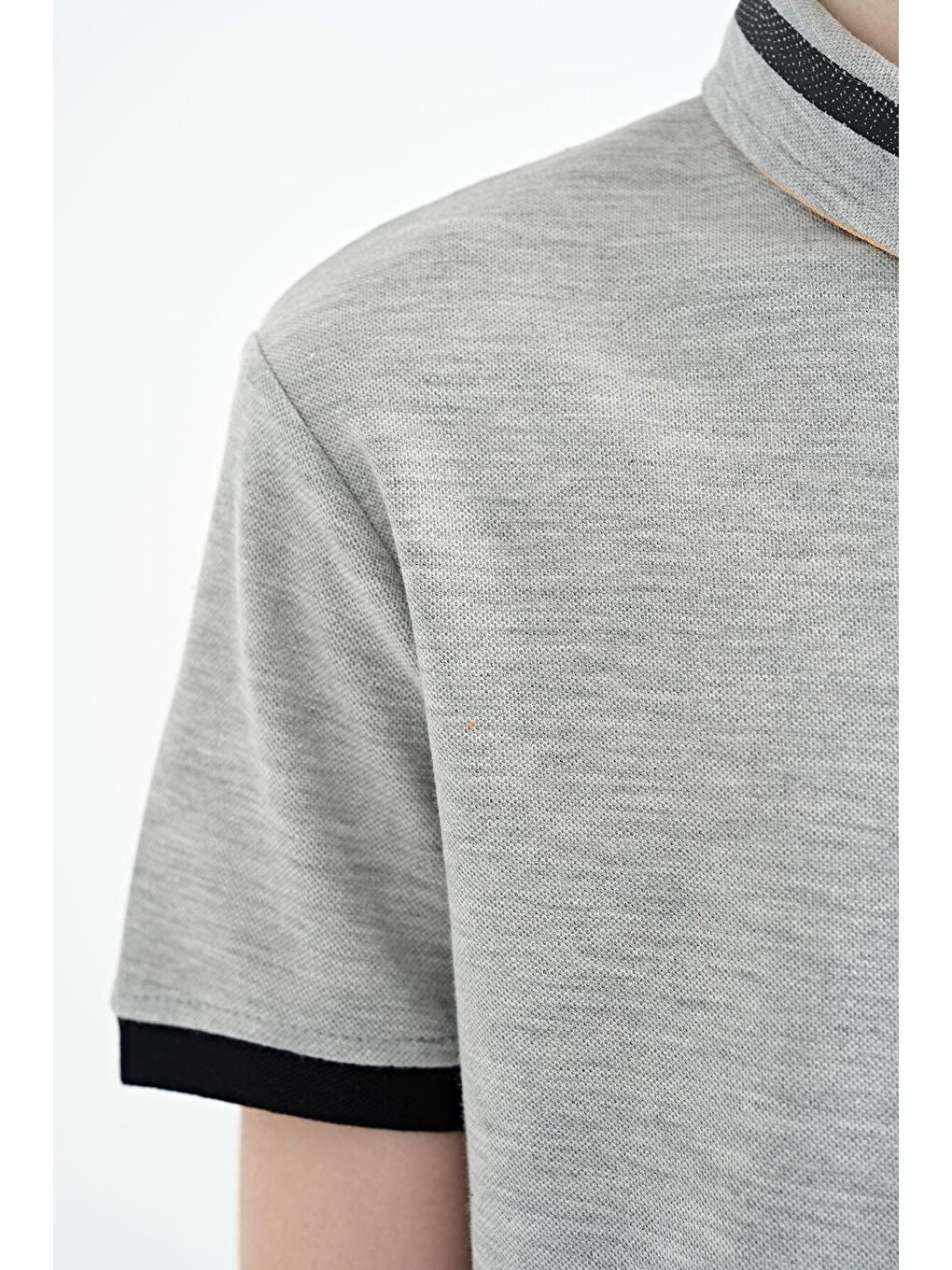 Gri Melanj Yakası Renk Bloklu Baskı Detaylı Standart Kalıp Erkek Çocuk Tişört - 11111-3