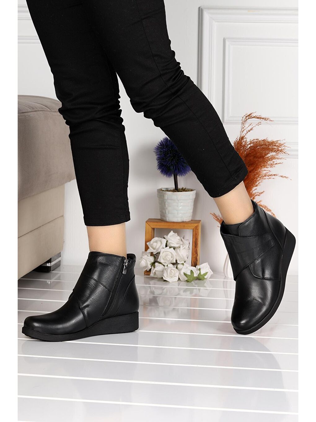 Siyah 303-1 Deri Cırtlı Günlük Anne Bot Ayakkabı-2