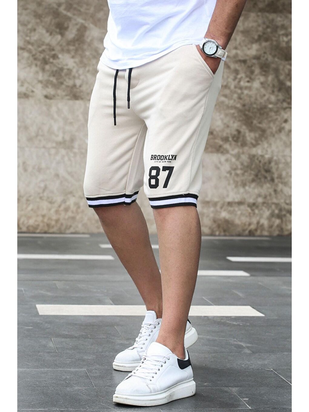 Bej Erkek Regular Fit Şort 5405