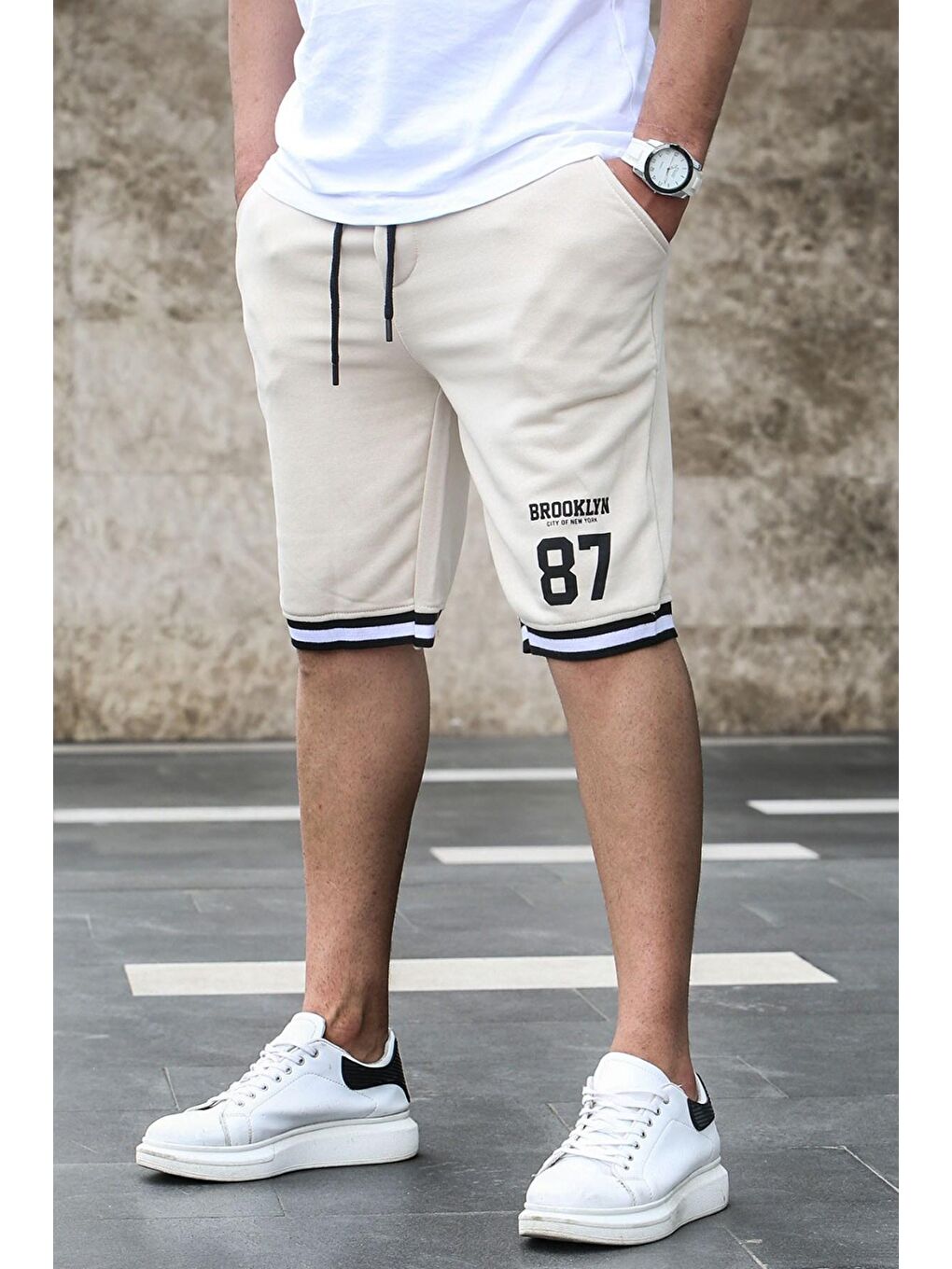 Bej Erkek Regular Fit Şort 5405-1