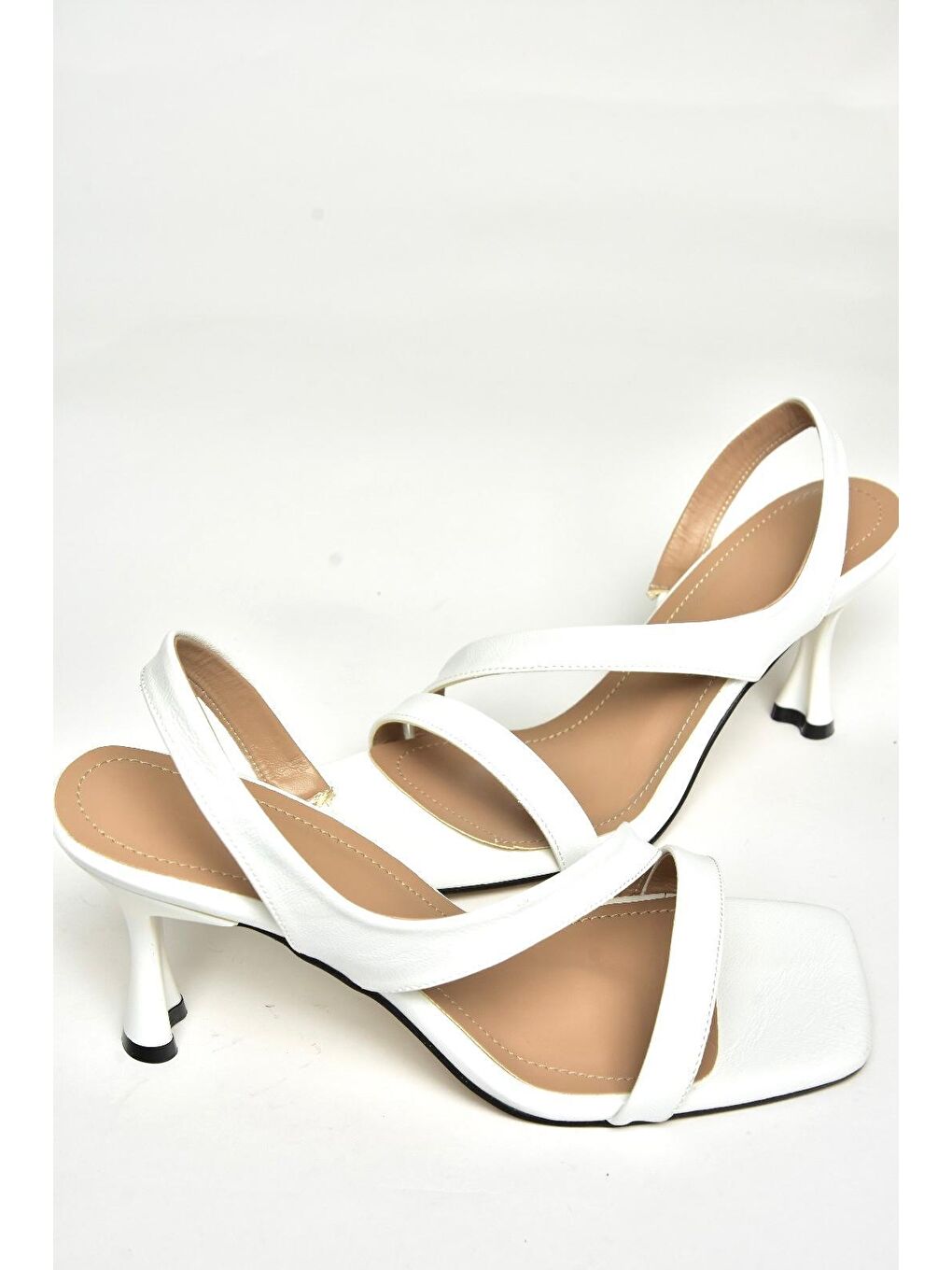 U4040700 Beyaz Kadın Topuklu Ayakkabı-1