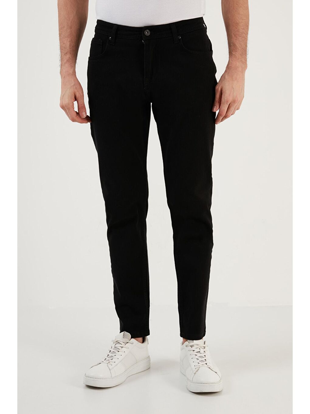 Siyah Pamuklu Normal Bel Regular Fit Boru Paça Jeans 2201F02PARMA-3