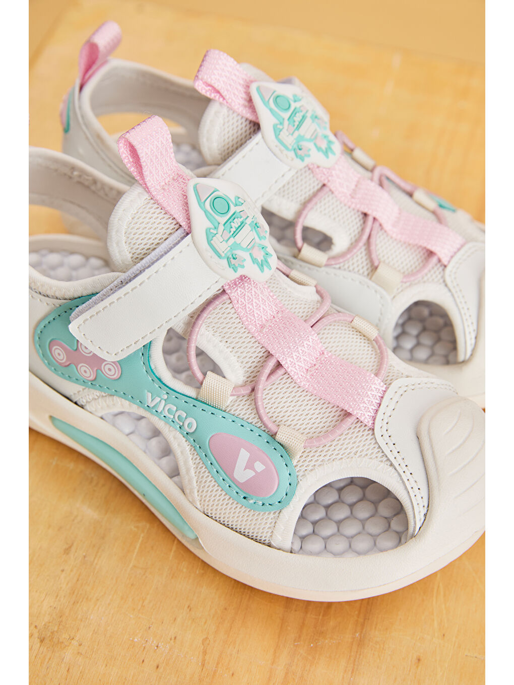 Rocket Işıklı Kız Okul Öncesi Beyaz Sandalet-3