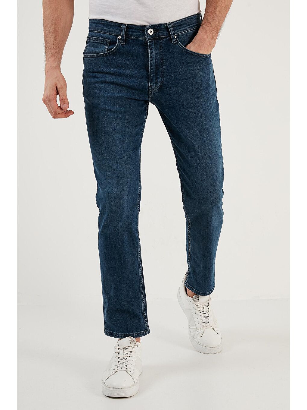 Mavi Pamuklu Yüksek Bel Comfort Fit Boru Paça Jeans 4400M061TEXAS-1