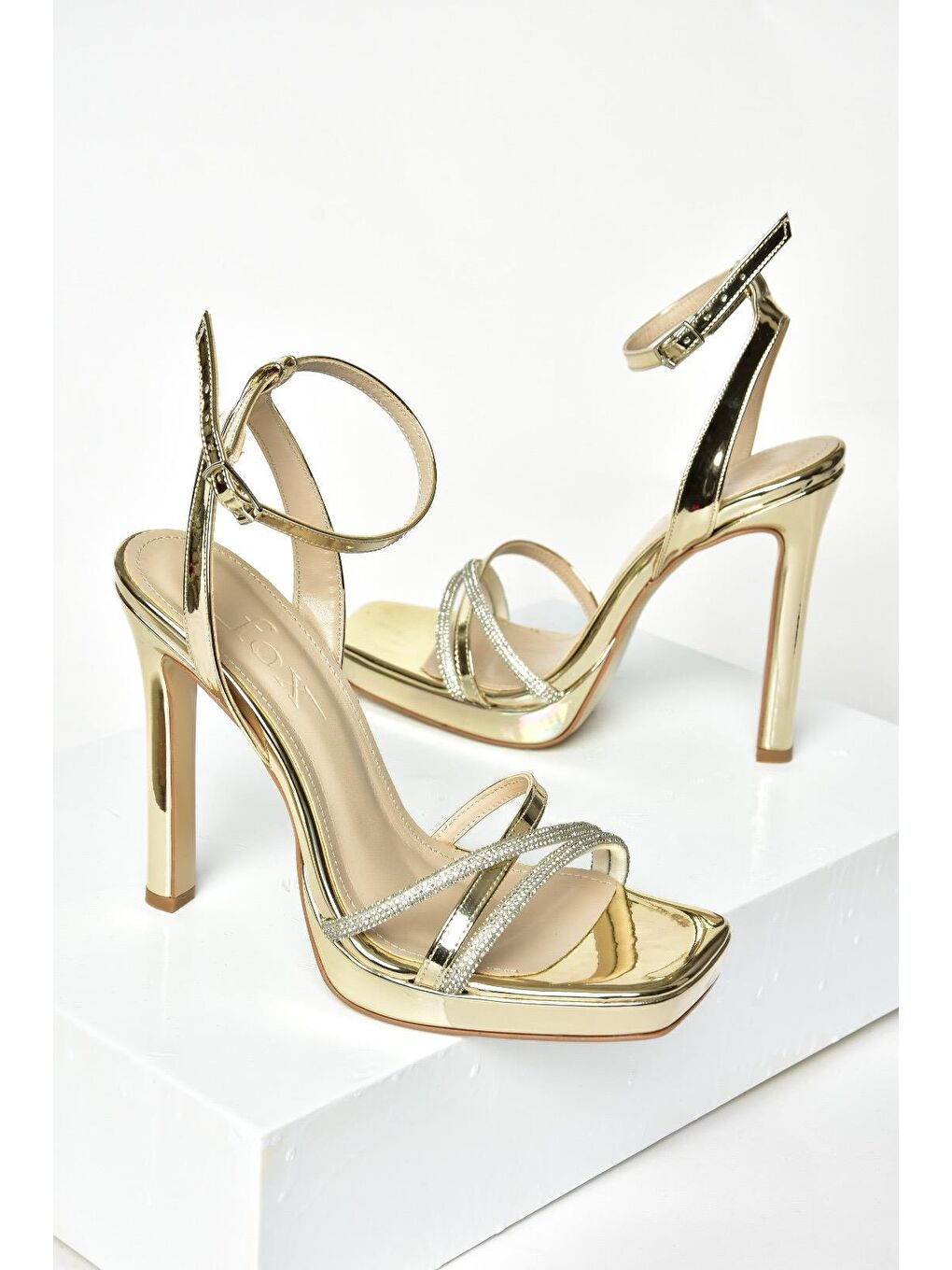 Sarı S5696125 Altın Kadın Topuklu Ayakkabı