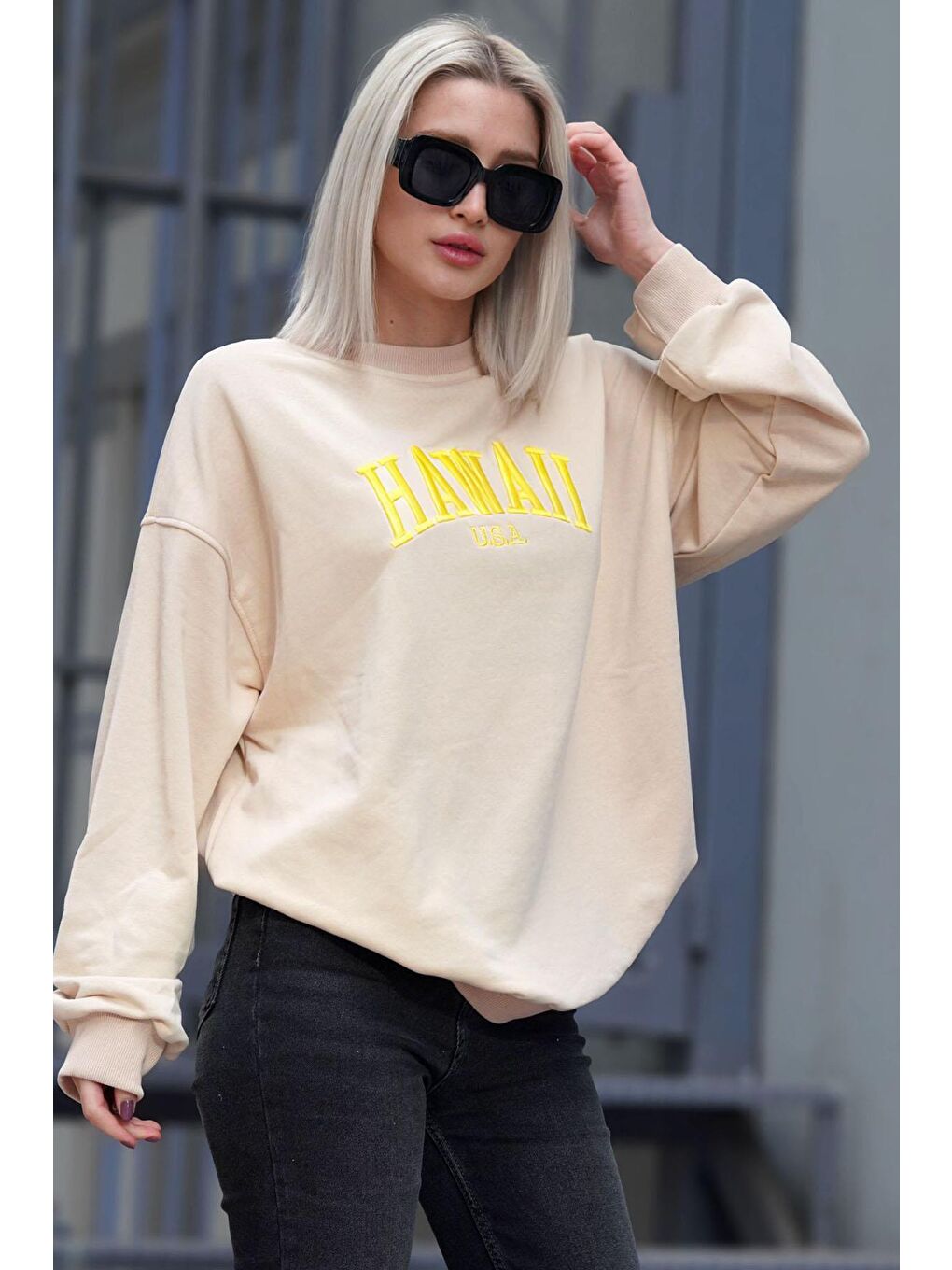 Bej Bisiklet Yaka Baskılı Sweatshirt Mg1922