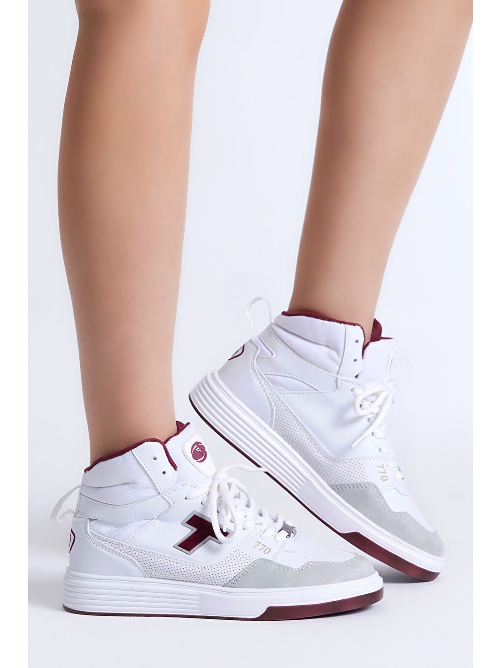 Unisex Beyaz Bordo Rahat Kalıp Poli Taban Bağcıklı Uzun Sneaker-1