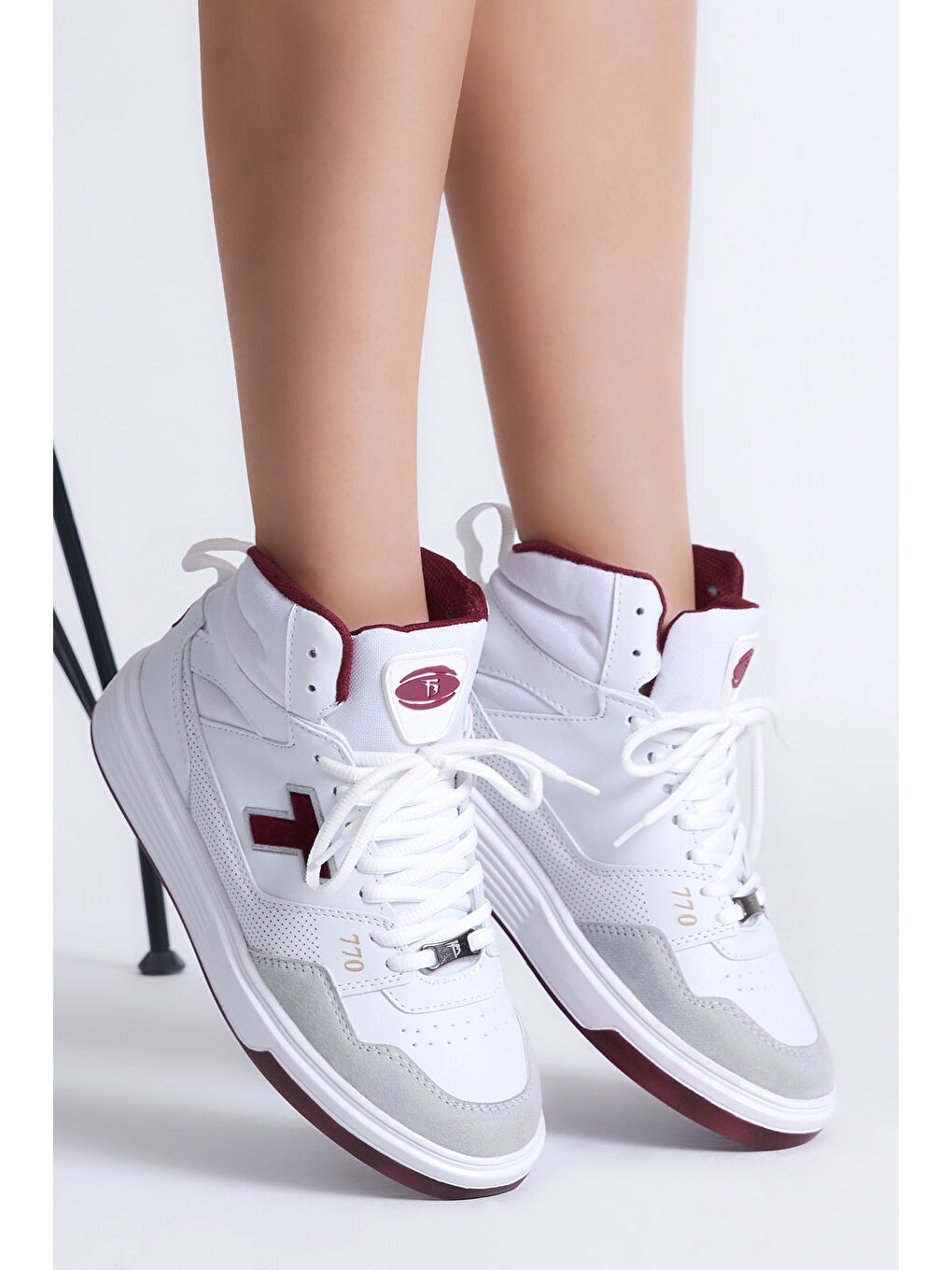 Unisex Beyaz Bordo Rahat Kalıp Poli Taban Bağcıklı Uzun Sneaker-2