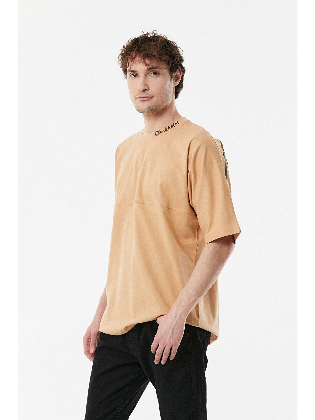 Sarı Baskılı Bisiklet Yaka Oversize Tişört