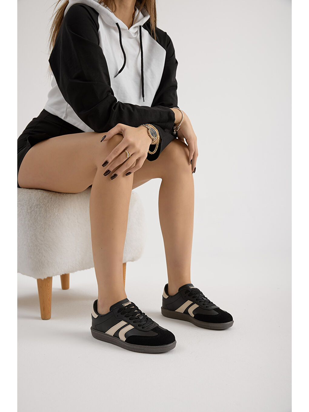 Kadın Siyah Bej Termo Taban Yanı Şeritli Bağcıklı Spor Ayakkabı-3