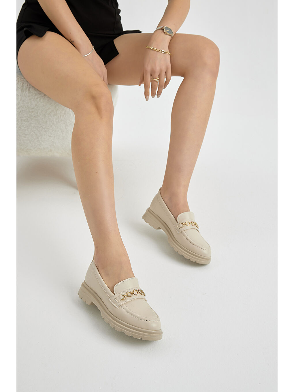 Kadın Bej Kalın Poli Taban Zincir Aksesuarlı Günlük Loafer-2
