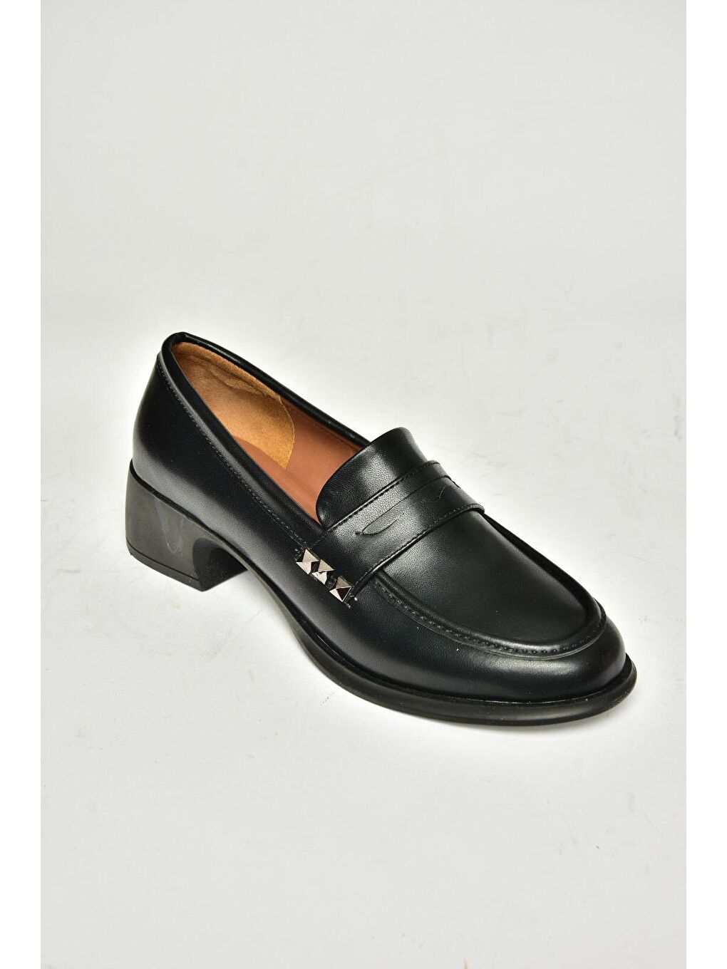 T8201003 Siyah Kadın Ayakkabı-1