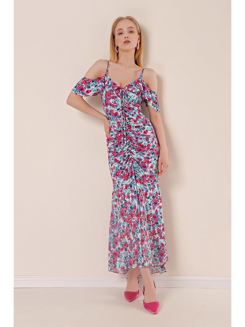 Pembe Askılı Yırtmaçlı Desenli Balık Elbise-1