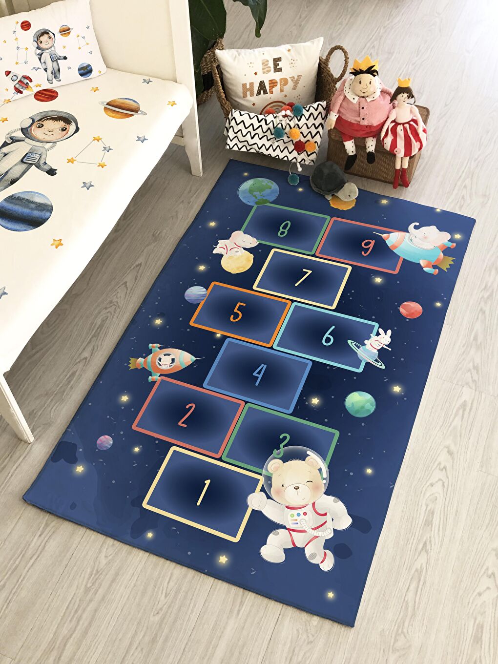 Karışık Astronot Desenli Baskılı Bebek Ve Çocuk Halısı 150x200 cm