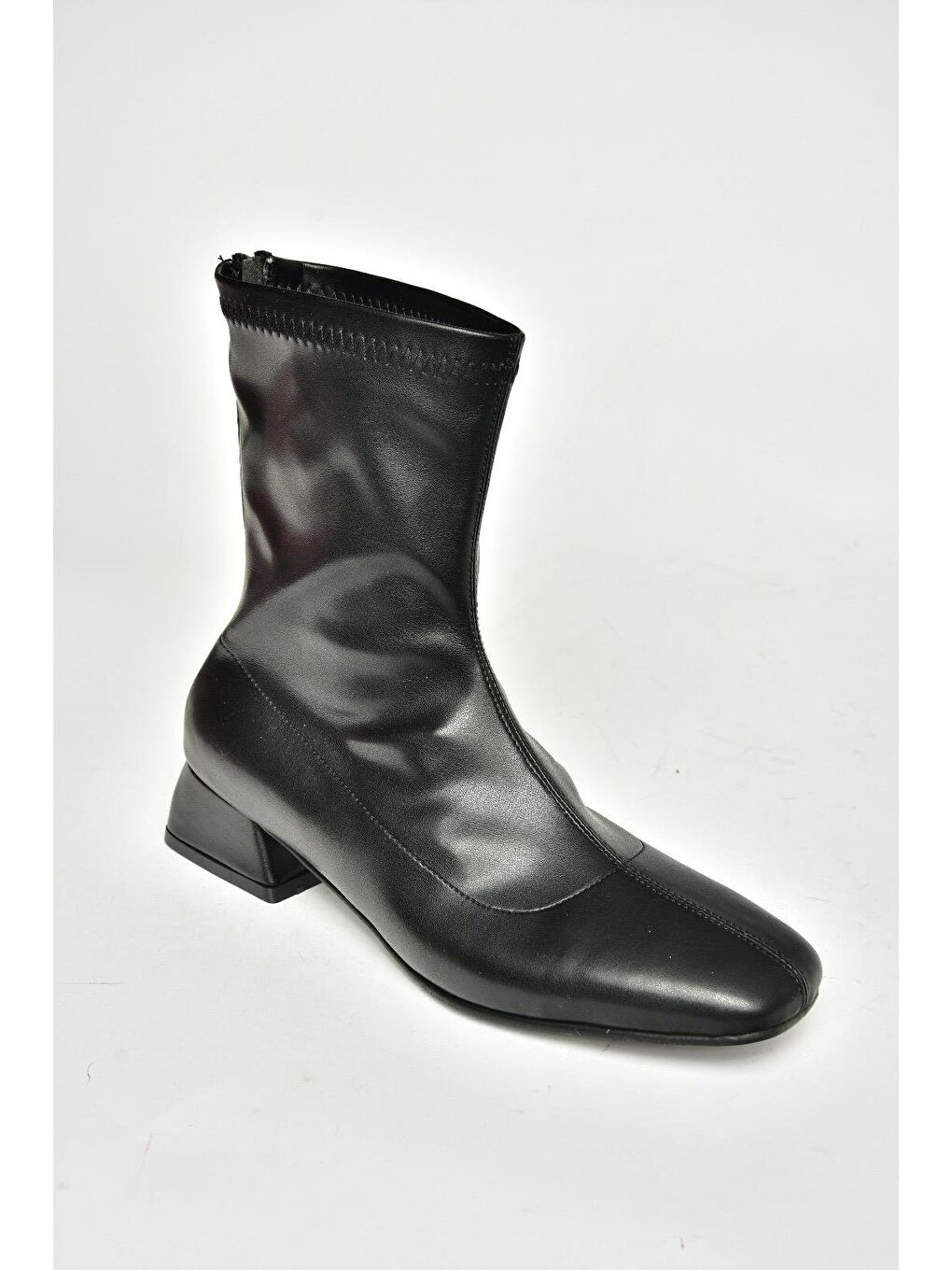 T6427490 Siyah Kadın Bot-1