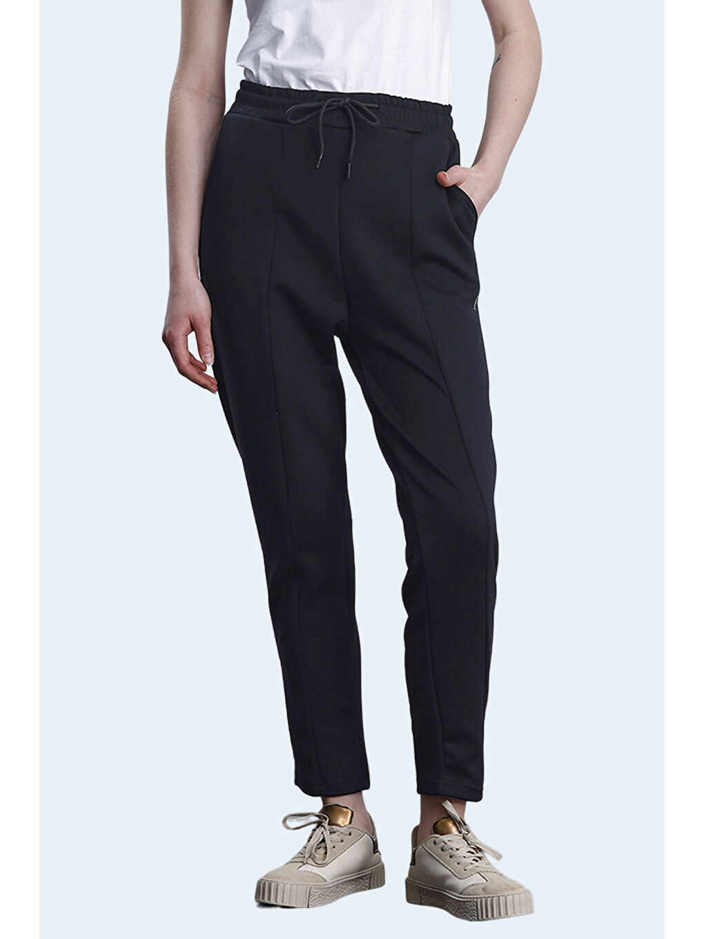 KORBIN Kadın Cepli Dar Paça Siyah Eşofman Altı-3