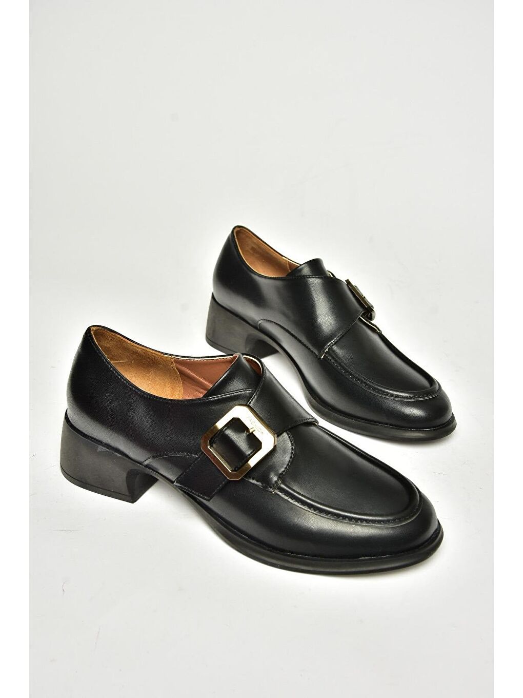 T8206101 Siyah Kadın Topuklu Ayakkabı-2