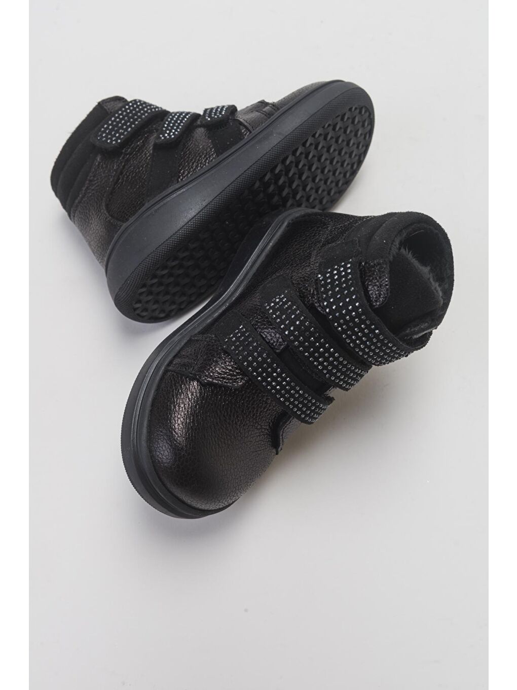 Kız Çocuk Siyah Hakiki Deri Anatomik Günlük Bot-3