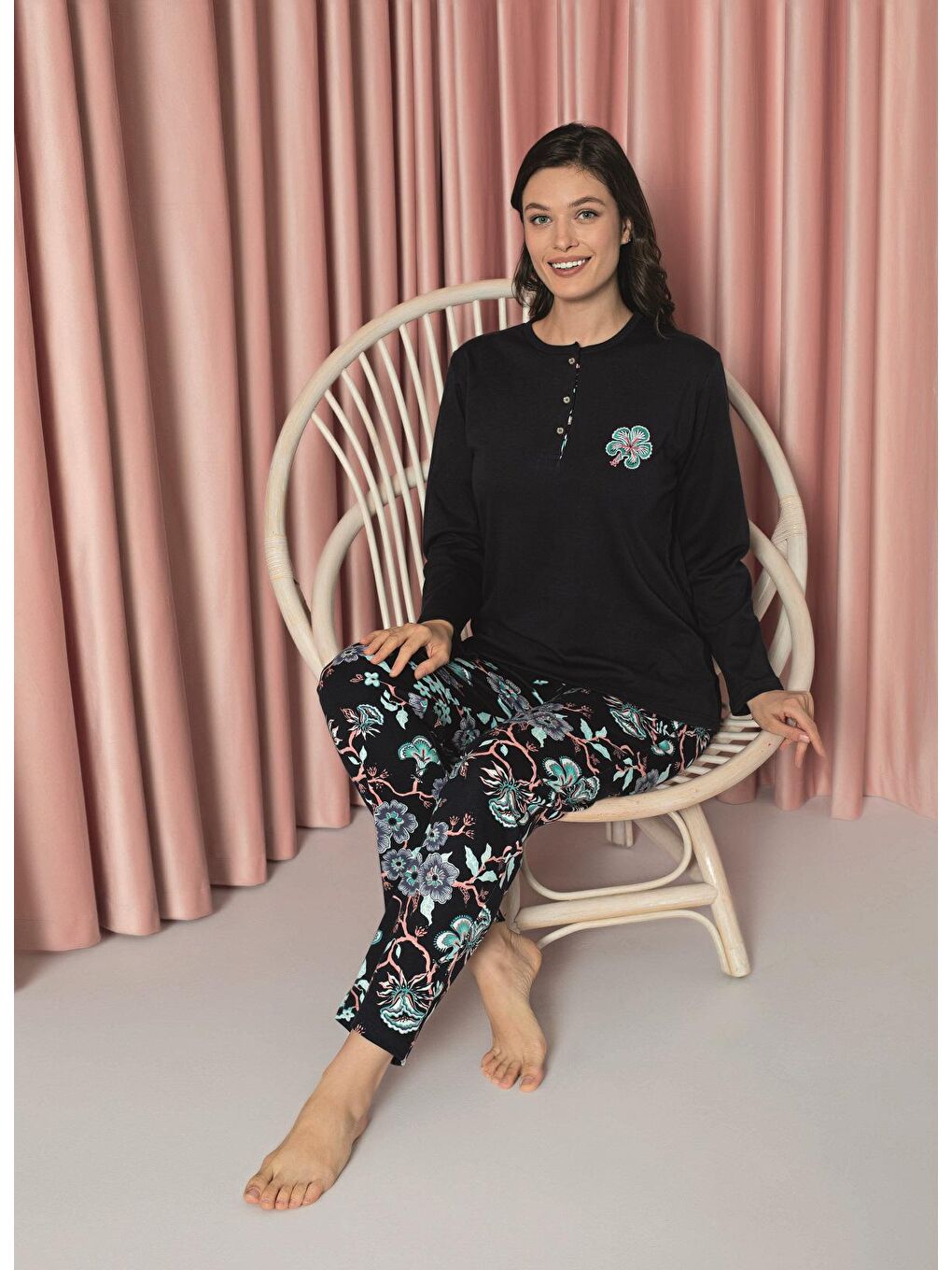 Siyah Kadın Pijama Takımı Anne İnterlok Alt Şal Desen Pamuklu Mevsimlik