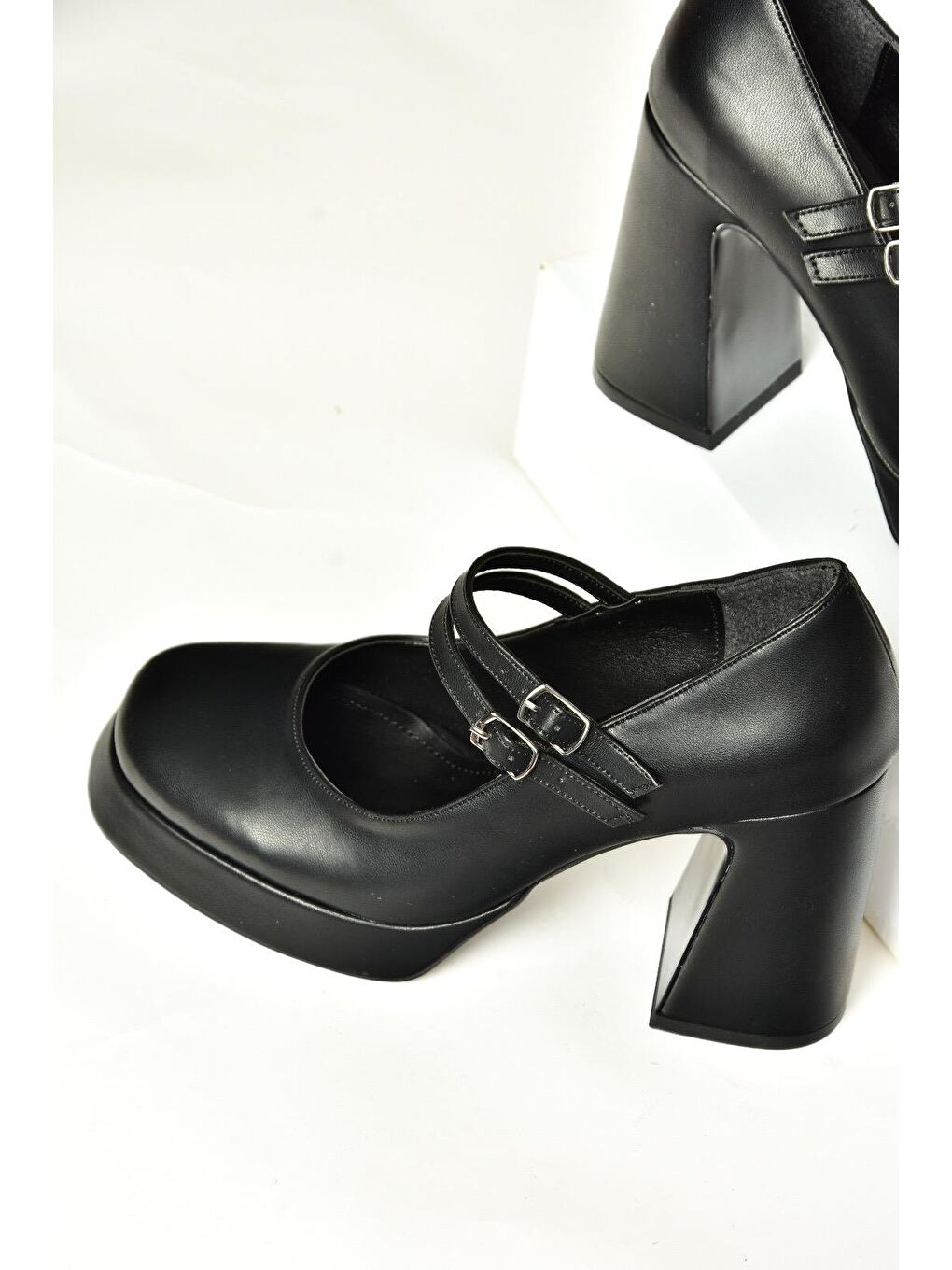 T5696133 Siyah Kadın Topuklu Ayakkabı-1