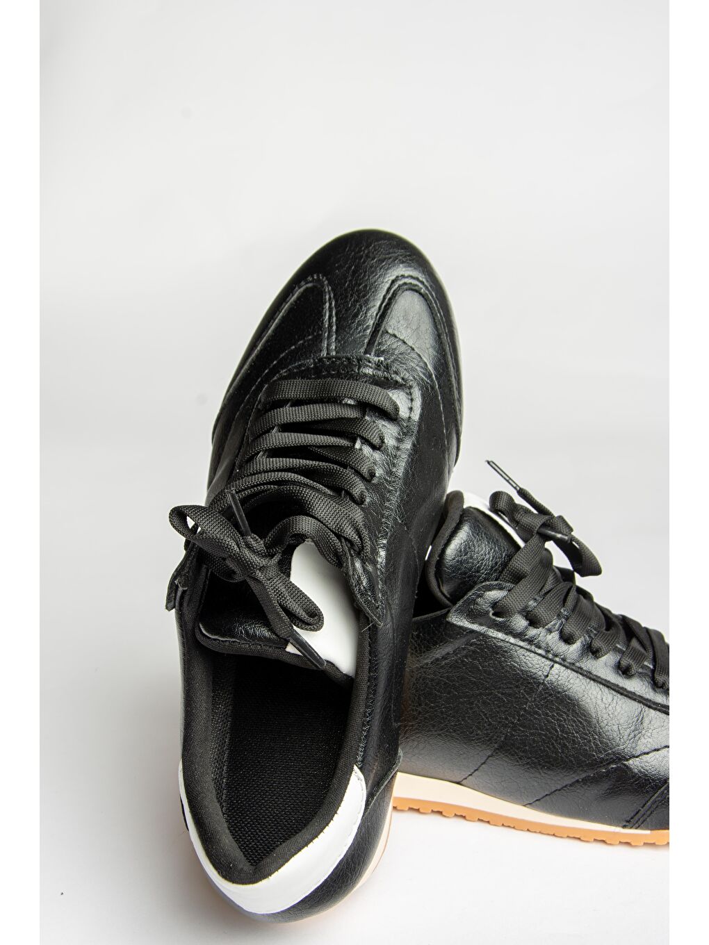 U8207304 Siyah Kadın Sneakers-1