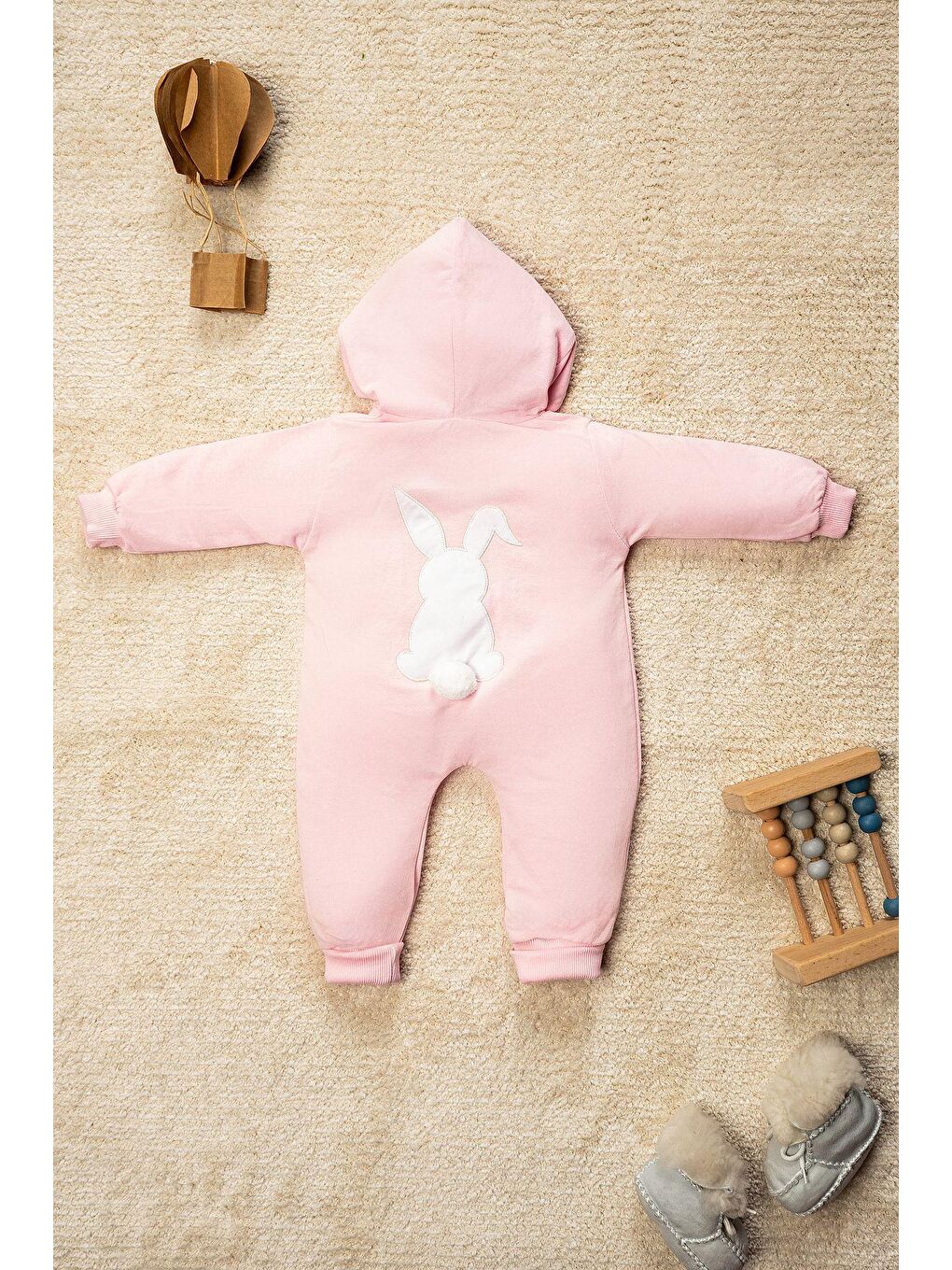 Pembe Ponponlu Tavşan Nakışlı Fermuarlı Kulaklı Bebek Tulumu-1