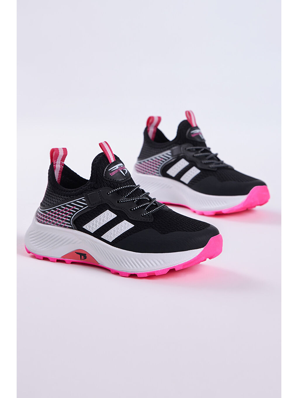 Çocuk Unisex Siyah Fuşya Rahat Kalıp Nefes Alabilen Kumaş Bağcıklı Sneaker-1