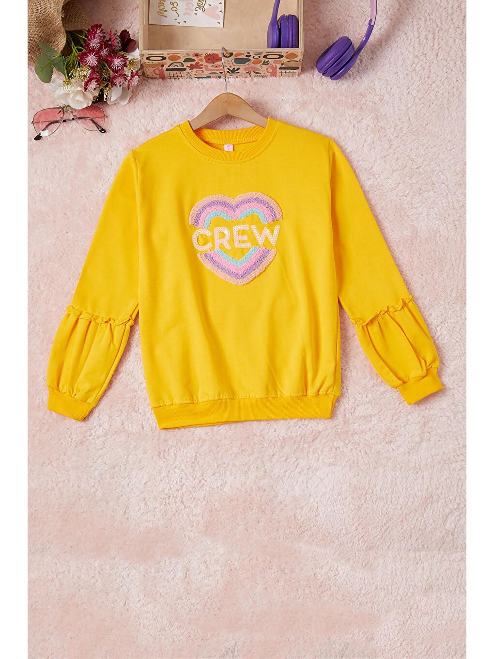 Sarı Renkli Kalp Desenli Payetli Kız Çocuk Sweatshirt 16696