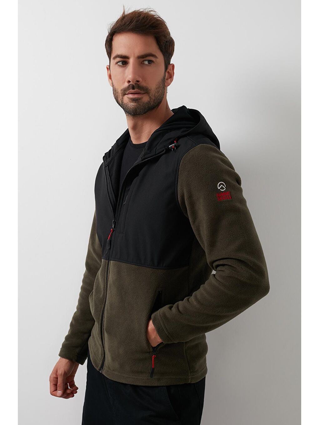 Siyah Kapüşonlu Dik Yaka Şardonlu Slim Fit Erkek Sweatshirt 5655268-1