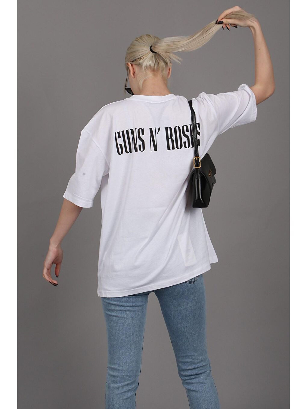 Beyaz Arka Baskılı Over Fit Kadın Tişört Mg1506-2