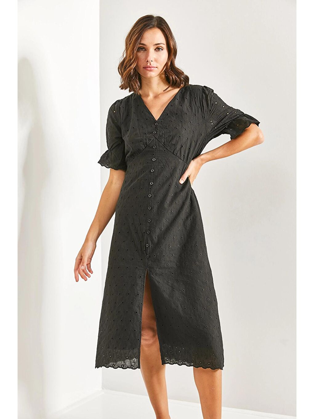 Siyah Kadın Önden Düğmeli Fisto Elbise-1