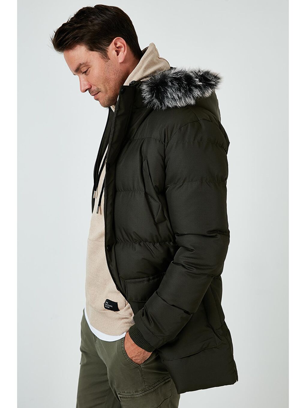 Haki Yakası Suni Kürklü Çıkarılabilir Kapüşonlu Slim Fit Uzun Şişme Mont 5761050-3