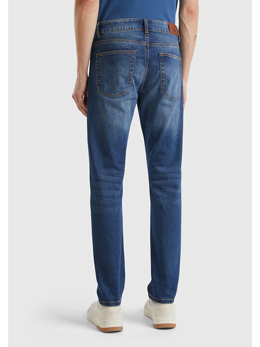 Erkek Mavi Pamuk Karışımlı Arkası Logo Etiketli Cepli Denim Jean Pantolon-2