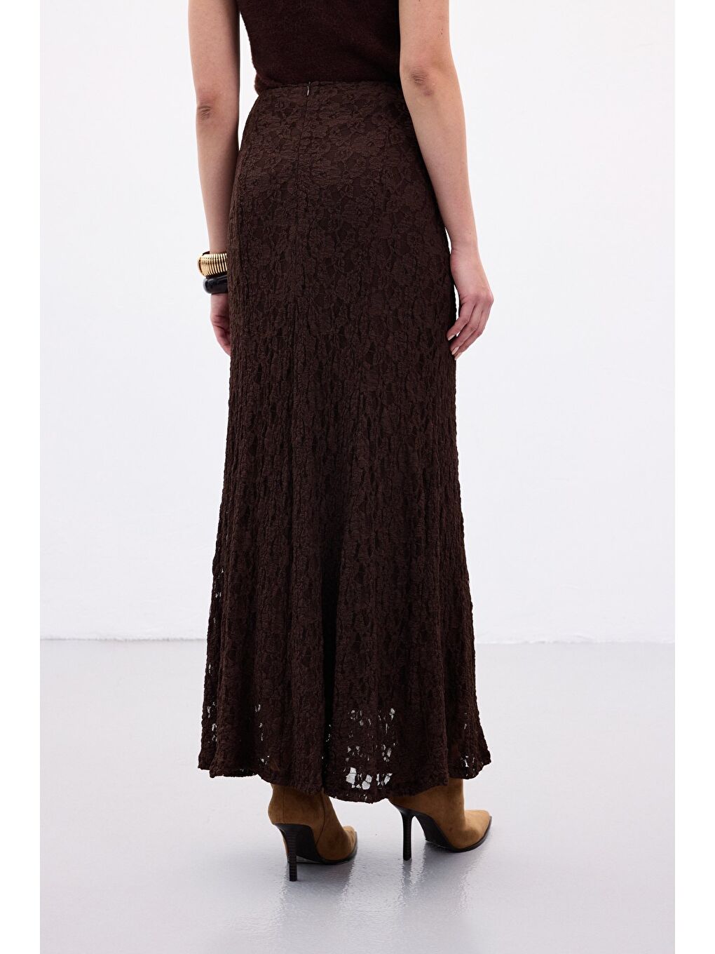 Kahverengi Dantelli Uzun Etek - Kahve-4