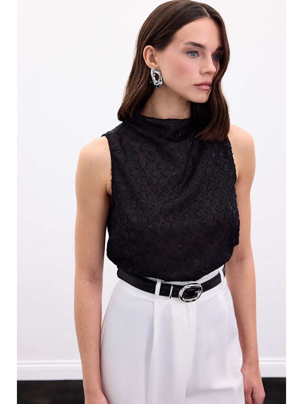 Kolsuz Dokulu Bluz - Siyah