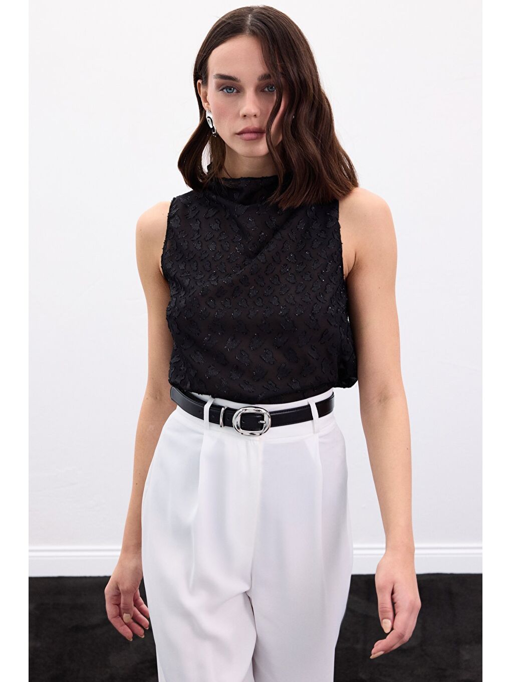 Kolsuz Dokulu Bluz - Siyah-2