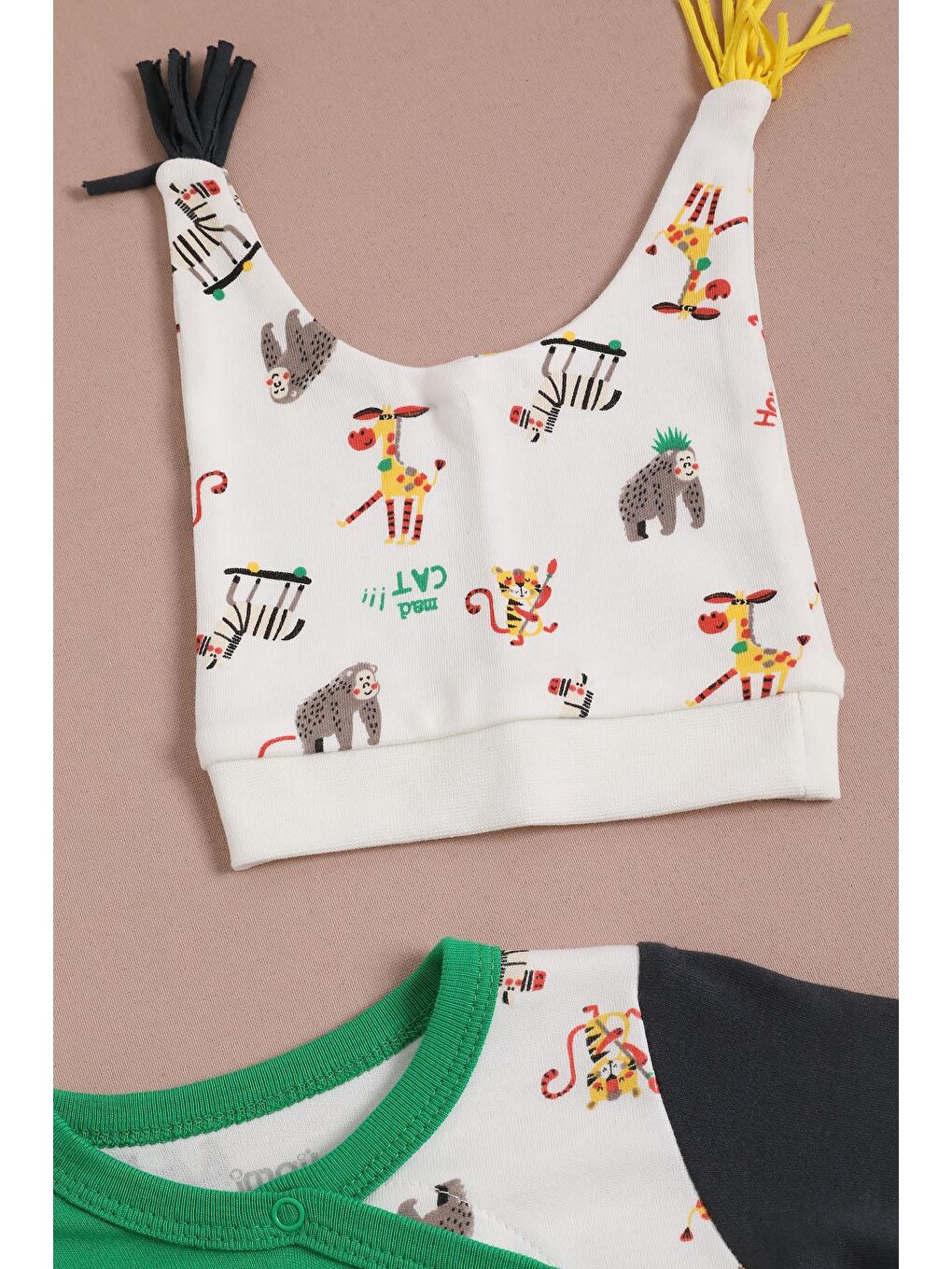 Yeşil Kaplan Baskılı Şapkalı Erkek Bebek Tulum Takımı 16130-3