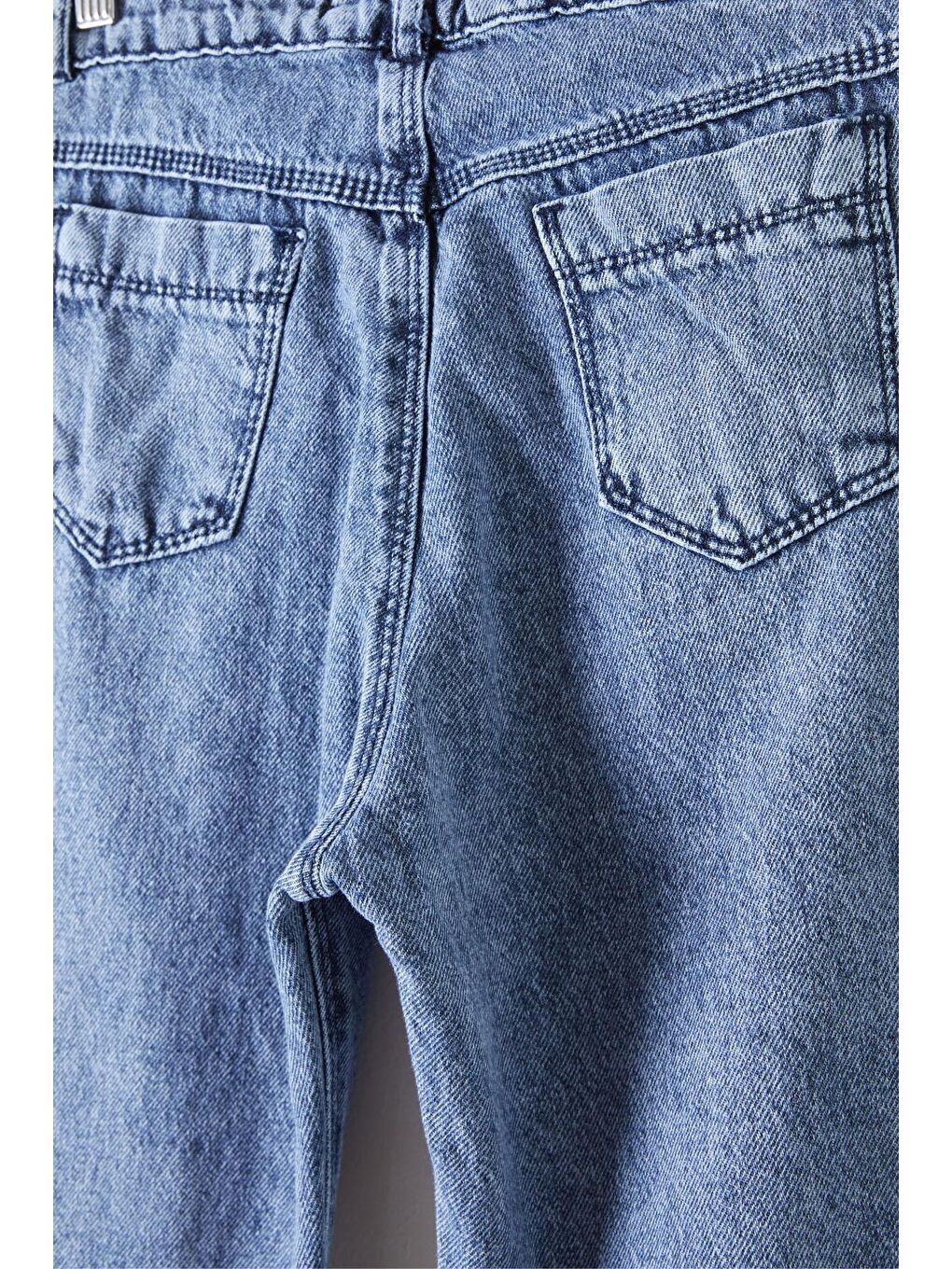 Açık Mavi Geniş Paça Yandan Patlı Kız Jean Pantolon 16202-2