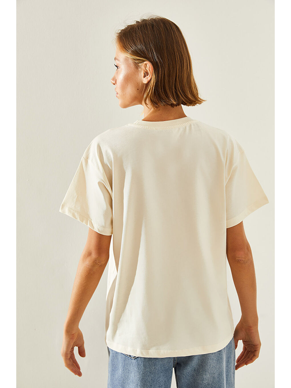 Ekru Kadın Yakası Taş İşlemeli Penye Tshirt-2